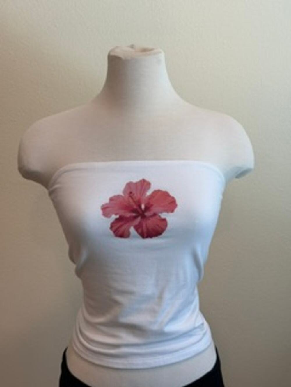 Wild Fable Tank Top Hawaiian flower medium size